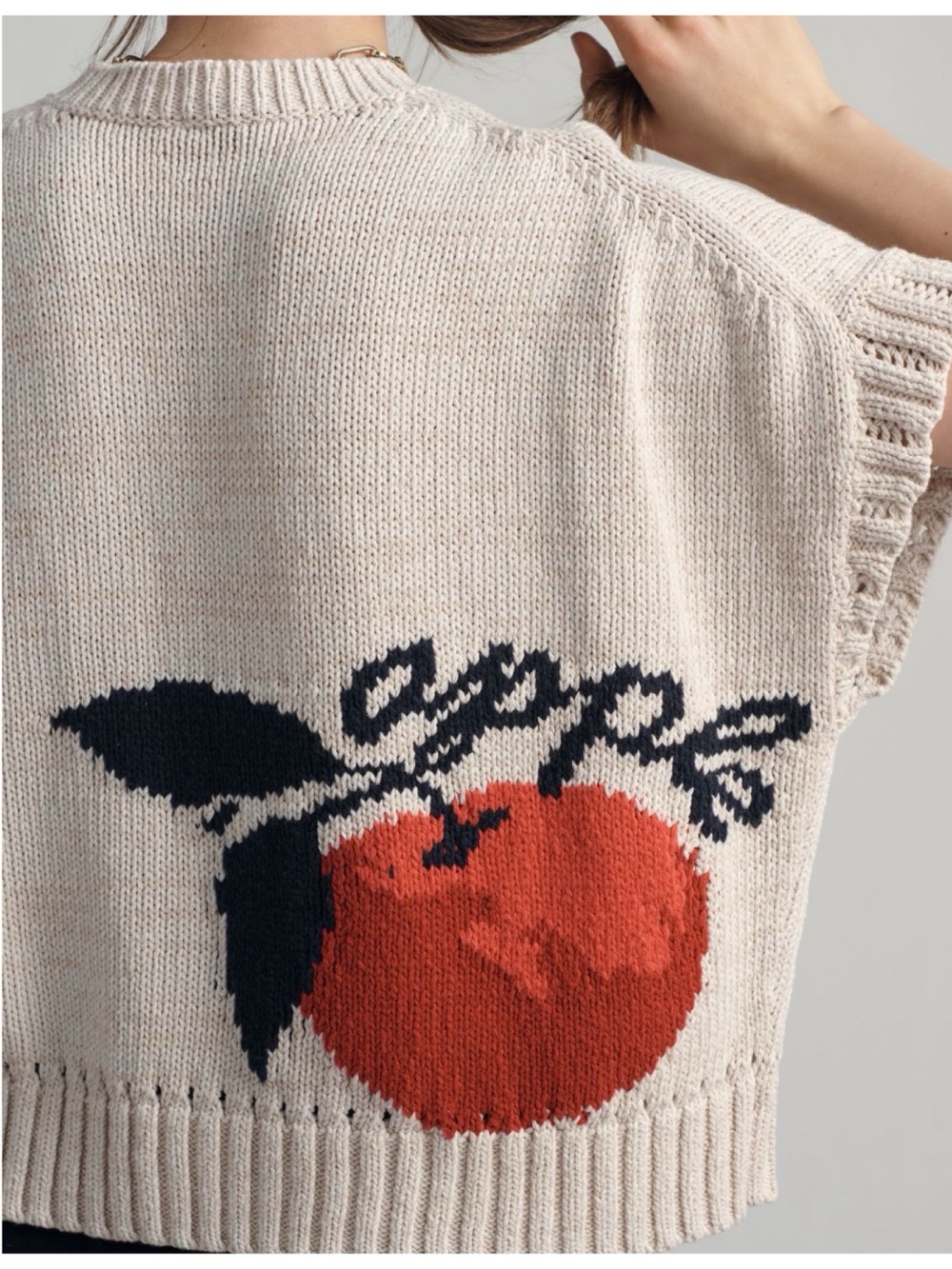 NWT Maeve Short-Sleeve Crew-Neck Apple Motif Graphic Sweater - Picture 11 of 12